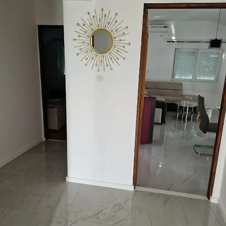 Noemi Apartment