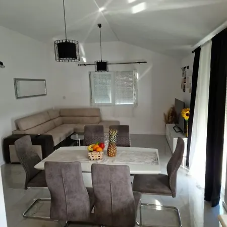 Noemi Apartment Appartamento *